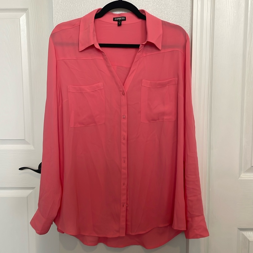 EUC. EXPRESS pink sheer blouse. Long sleeve and front pockets. Size XL.